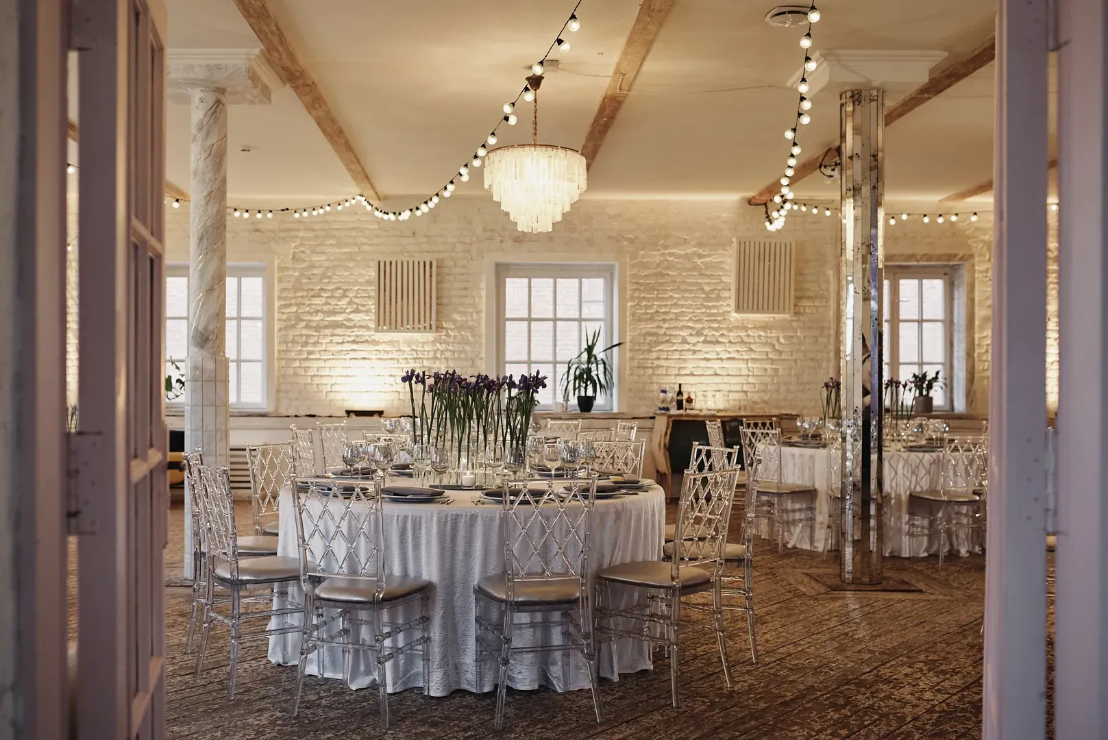 Hall image 0