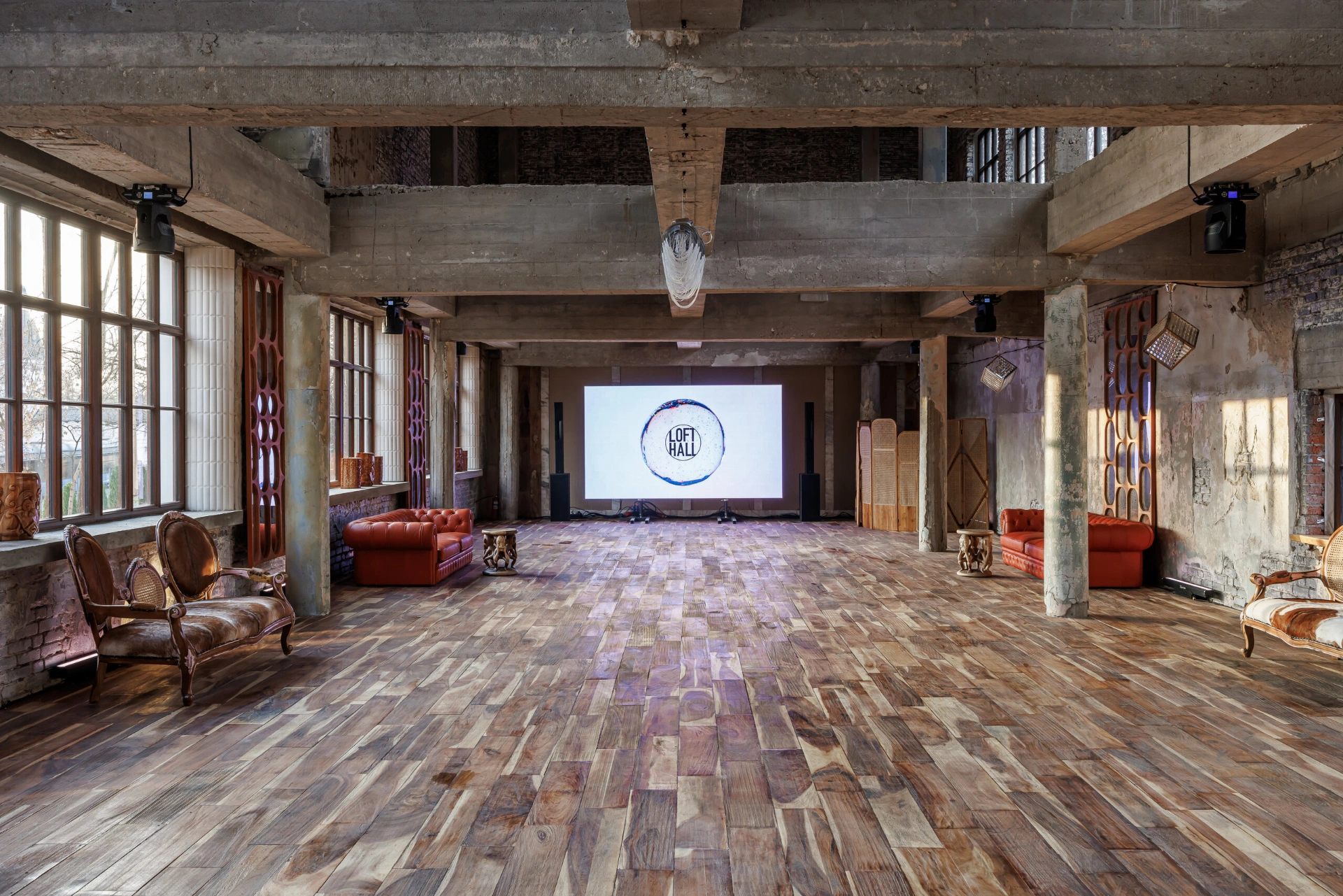 Hall image 0